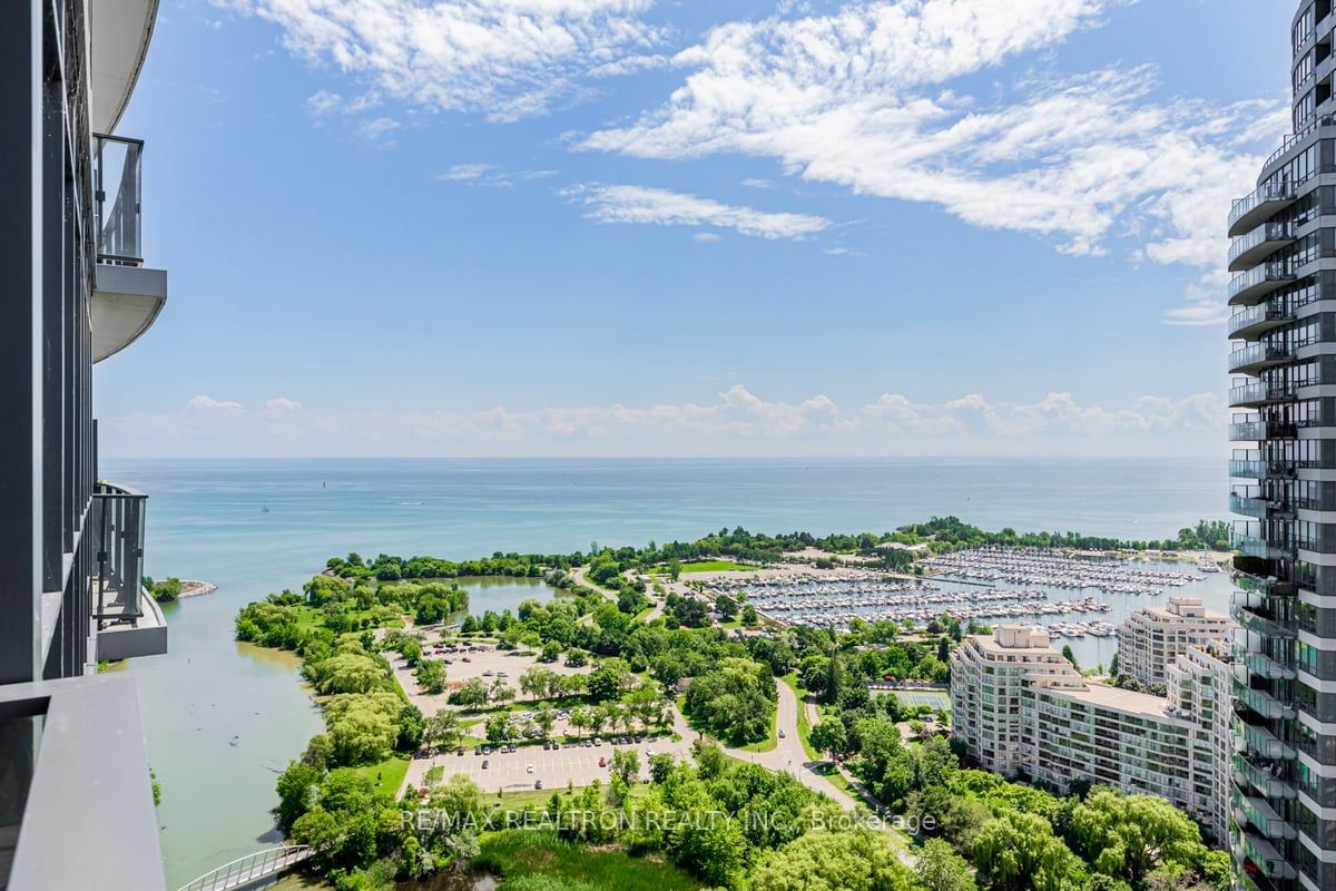 2212 Lake Shore Blvd W, unit 3705 for sale - image #2