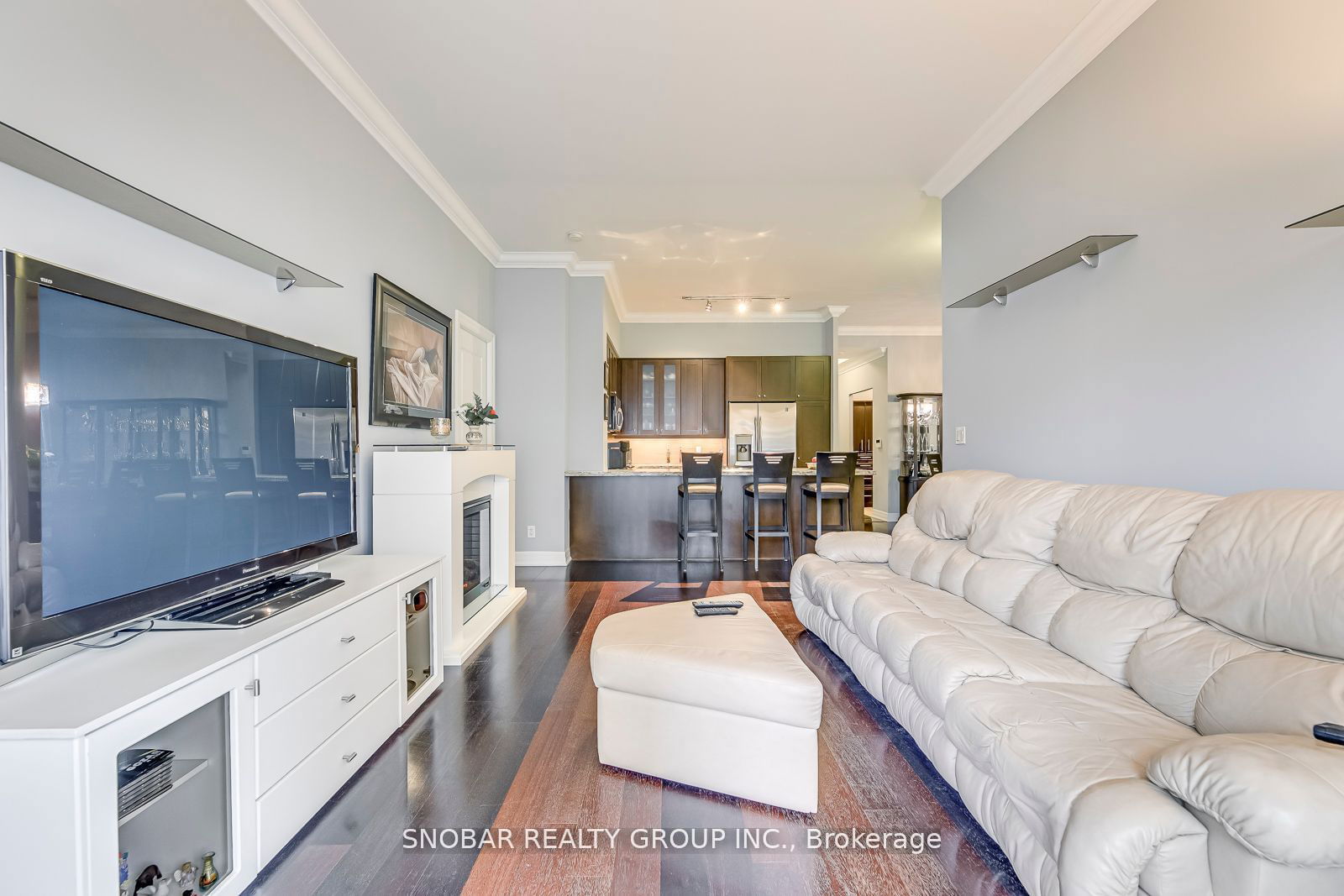 2855 Bloor St W, unit 106 for sale