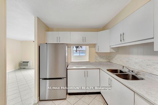 1881 Jane St, unit 303 for sale - image #18