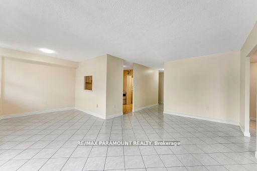 1881 Jane St, unit 303 for sale - image #8