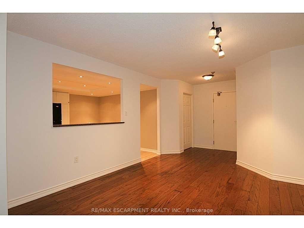 1237 North Shore Blvd, unit 404 for sale