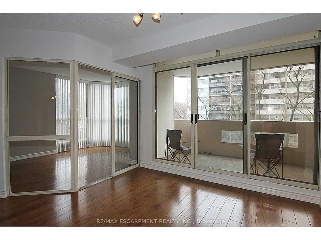 1237 North Shore Blvd, unit 404 for sale - image #6