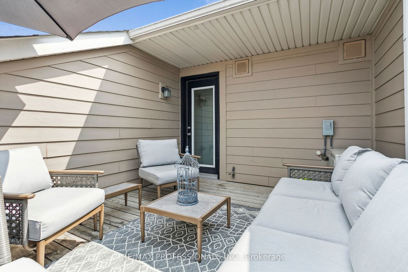 30 Carnation Ave W, unit 99 for sale - image #21