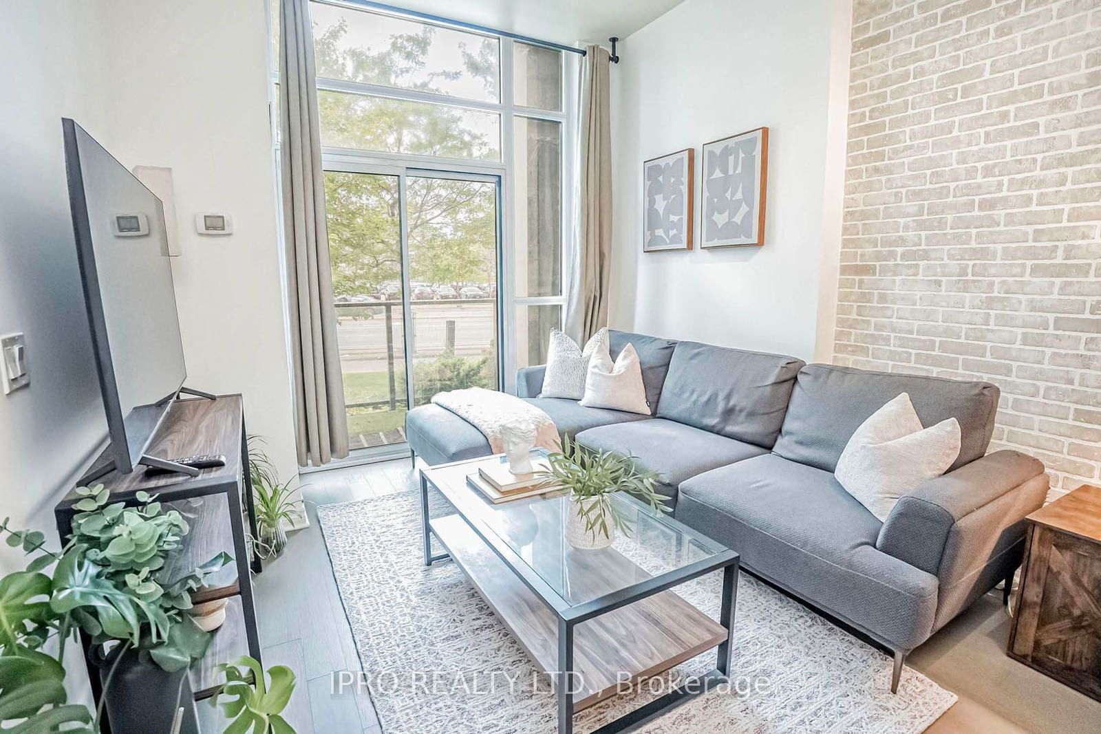 339 Rathburn Rd W, unit 105 for sale - image #3