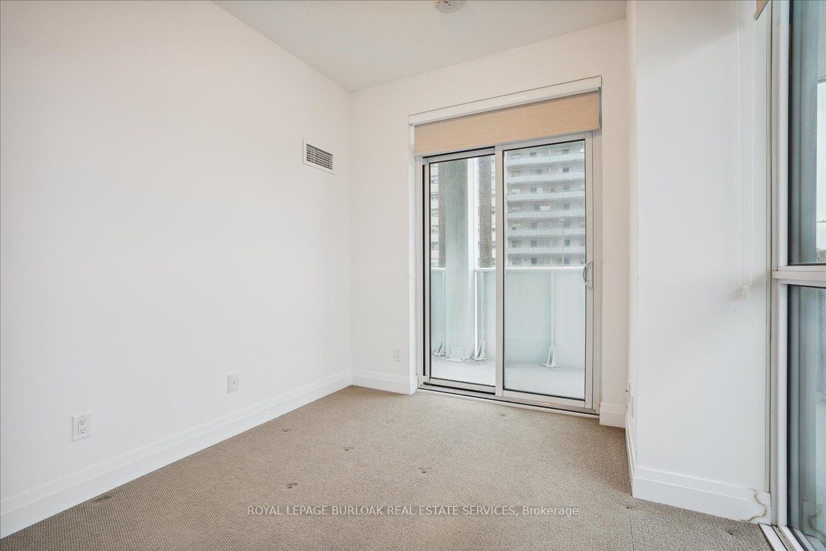 55 Speers Rd, unit 212 for sale - image #11