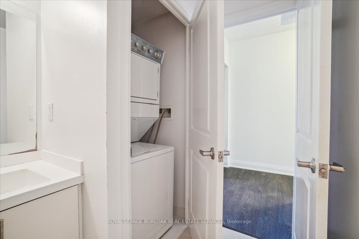 55 Speers Rd, unit 212 for sale - image #17