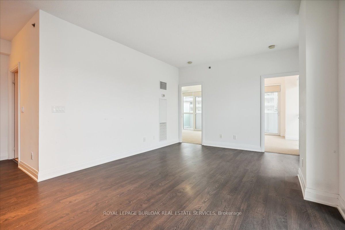 55 Speers Rd, unit 212 for sale - image #7