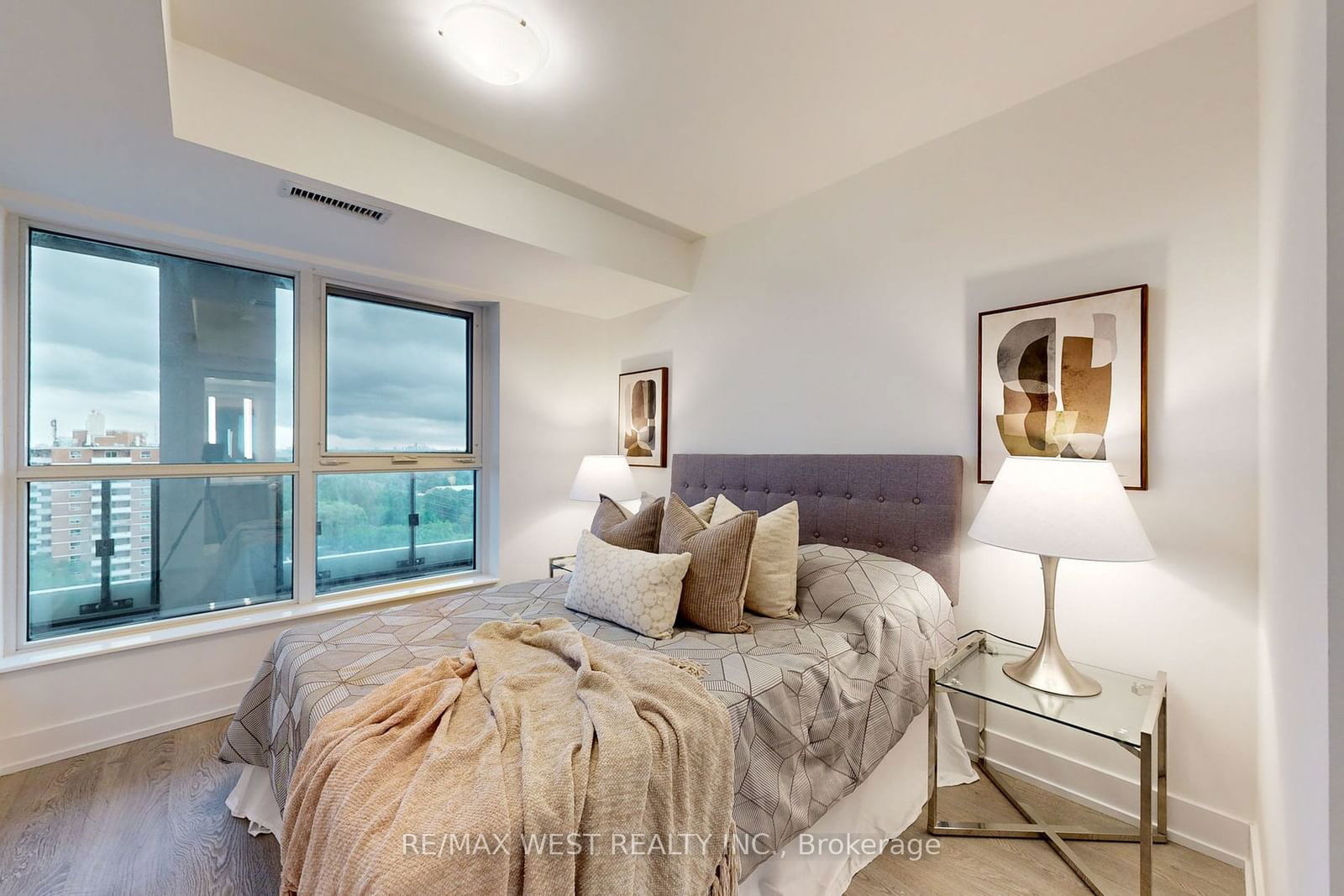 5 Mabelle Ave, unit 1227 for sale - image #23