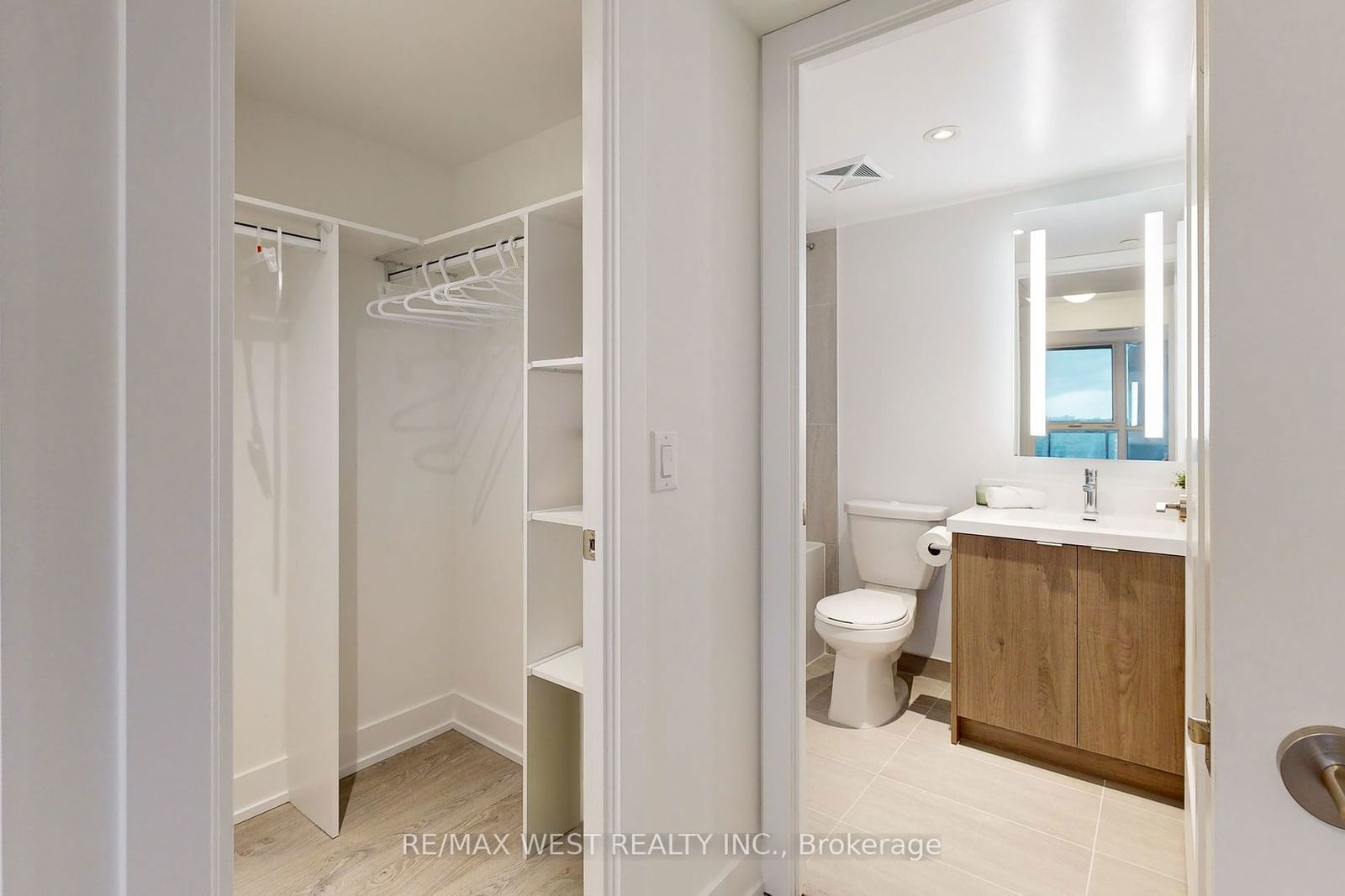 5 Mabelle Ave, unit 1227 for sale - image #27