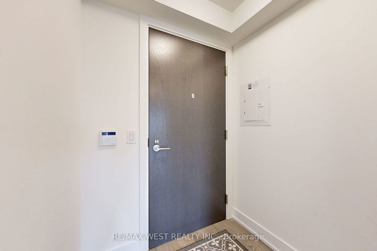 5 Mabelle Ave, unit 1227 for sale - image #4