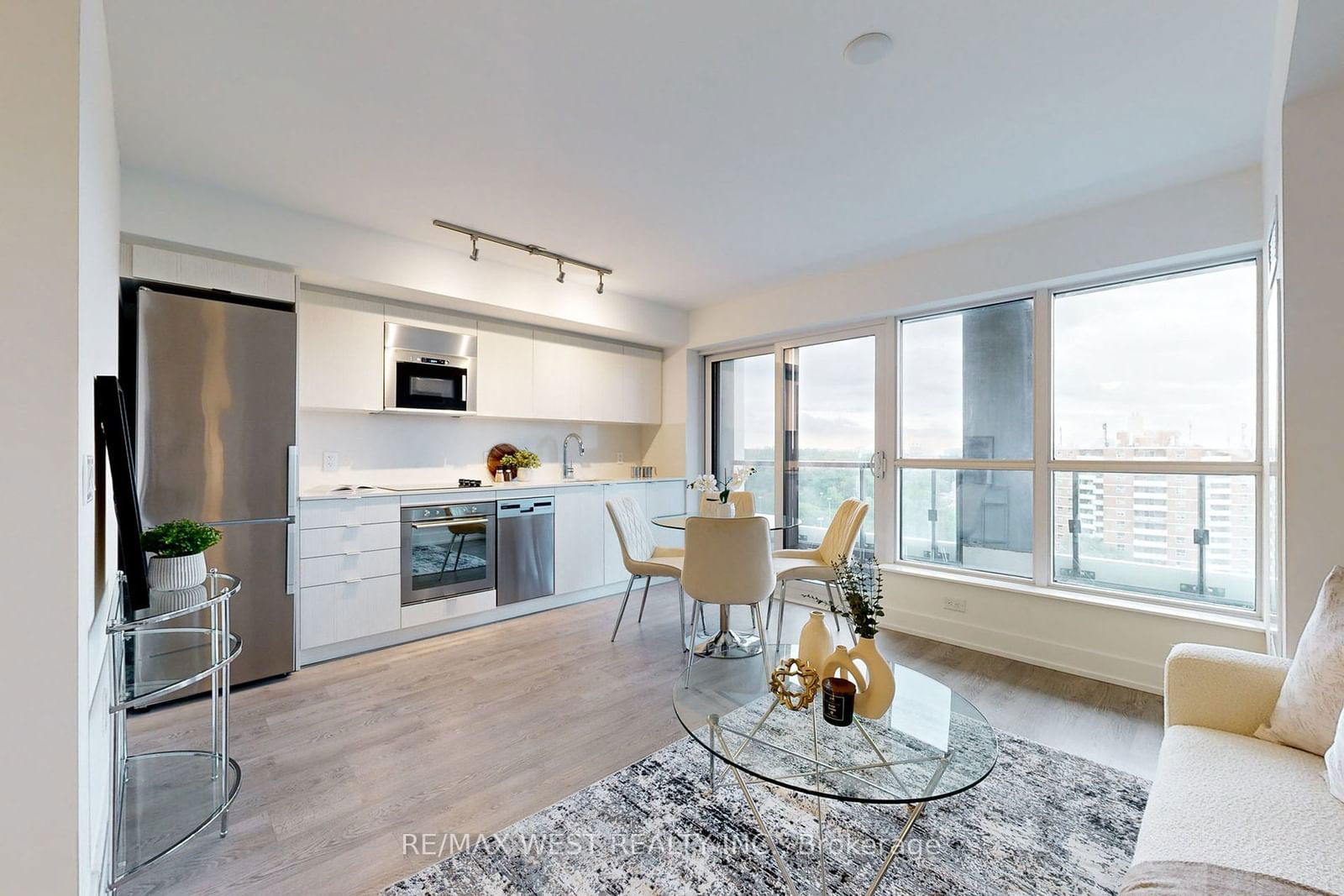 5 Mabelle Ave, unit 1227 for sale - image #6