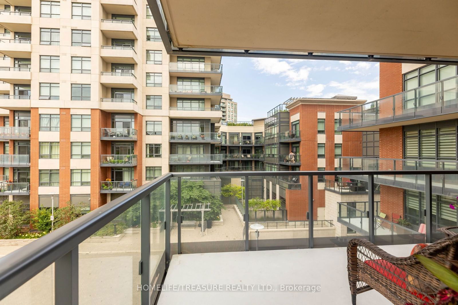 35 Fontenay Crt, unit 402 for sale - image #19