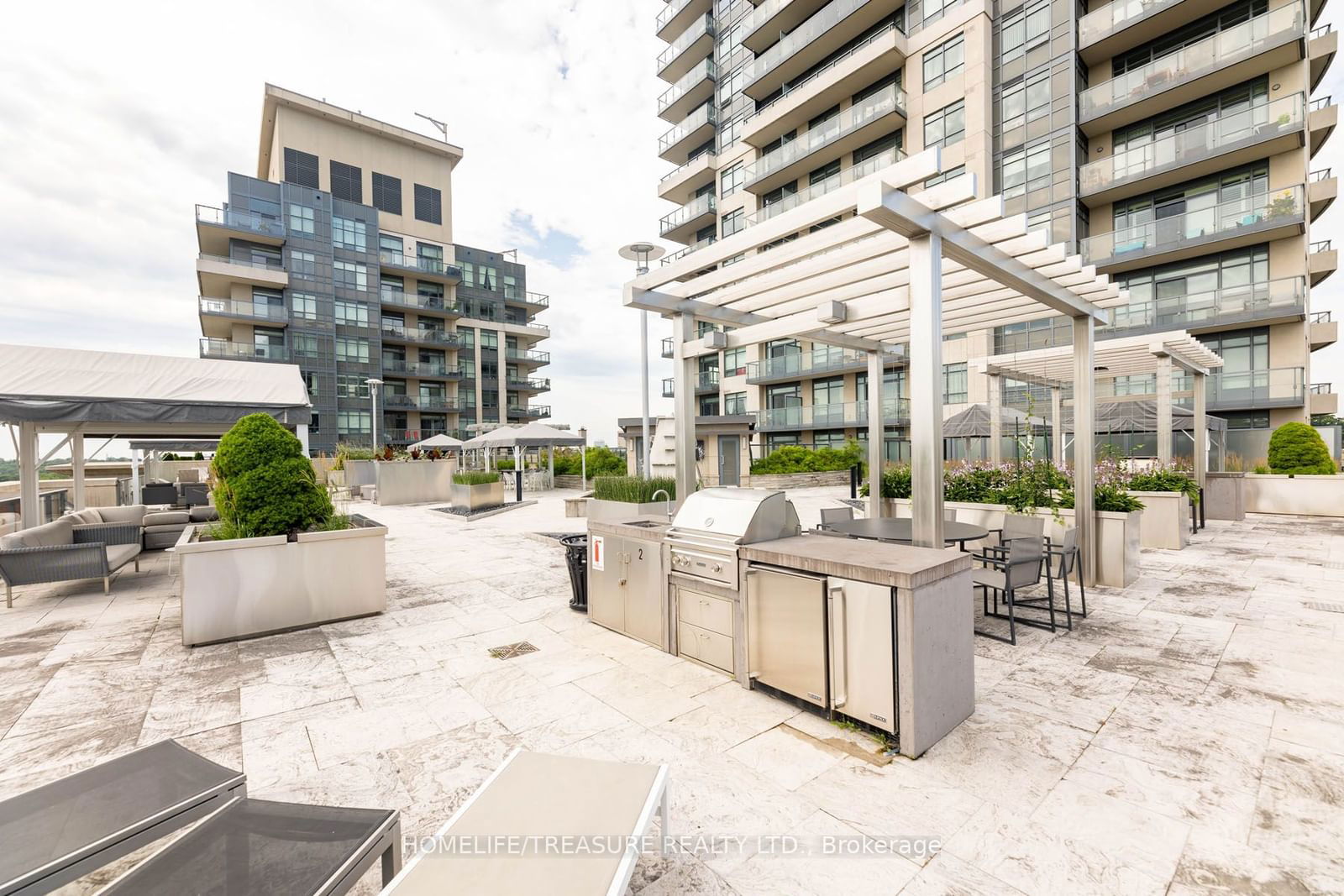 35 Fontenay Crt, unit 402 for sale - image #32