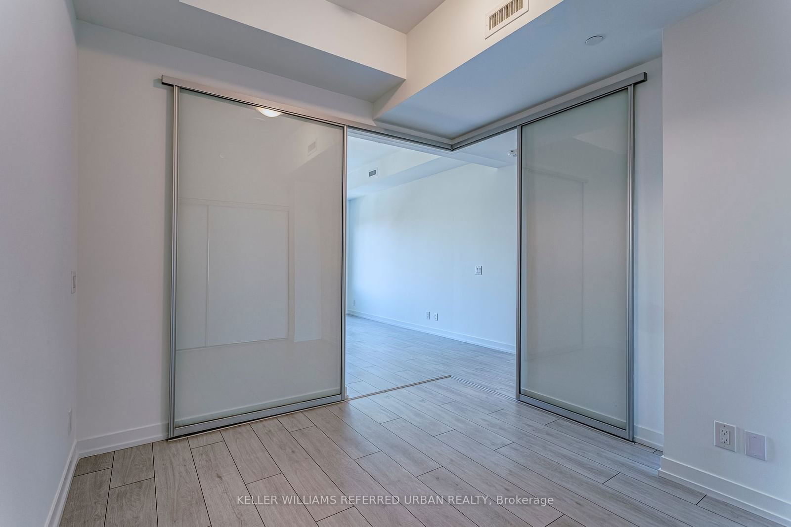 270 Dufferin St, unit 1117 for sale - image #11