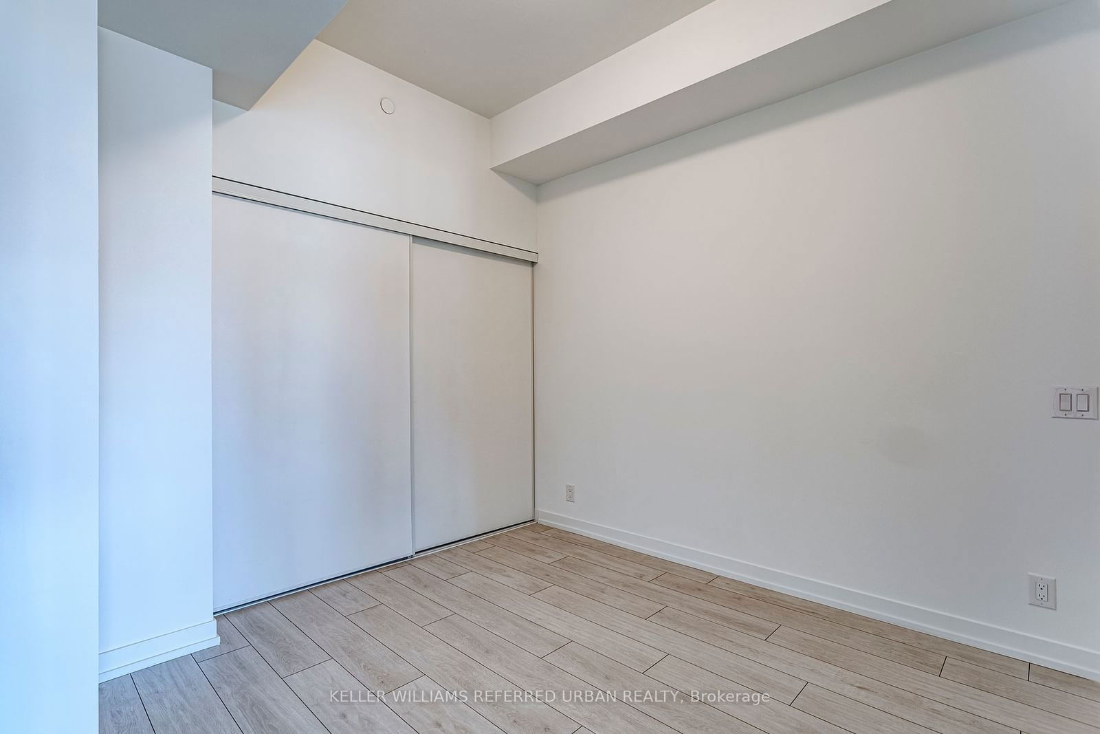 270 Dufferin St, unit 1117 for sale - image #7