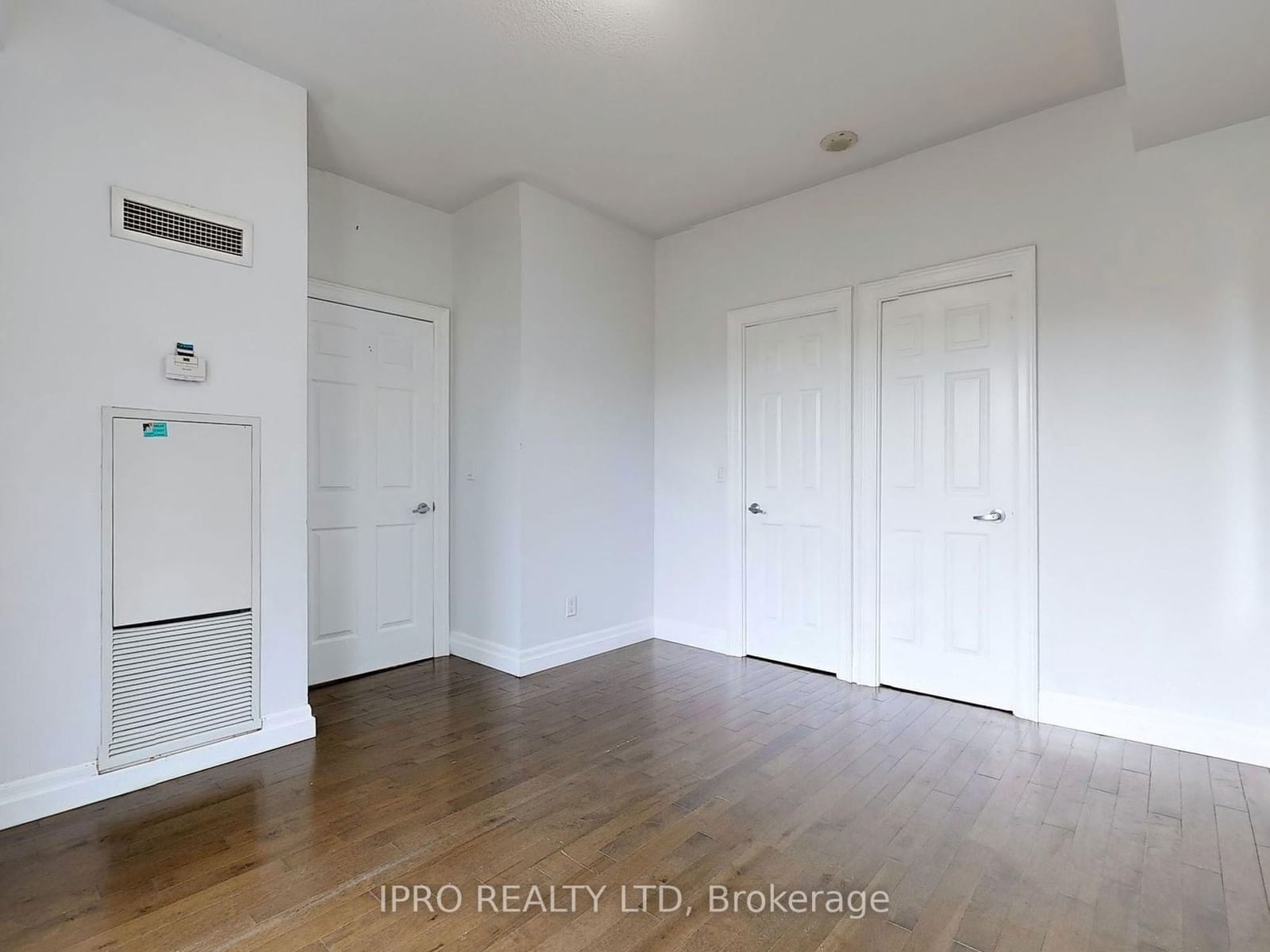 388 Prince Of Wales Dr, unit 105 for rent - image #20