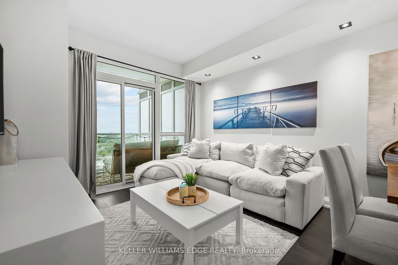 65 Speers Rd, unit 1110 for sale - image #10