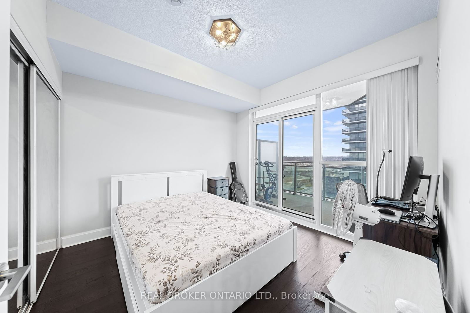 33 Shore Breeze Dr, unit 1405 for rent - image #15