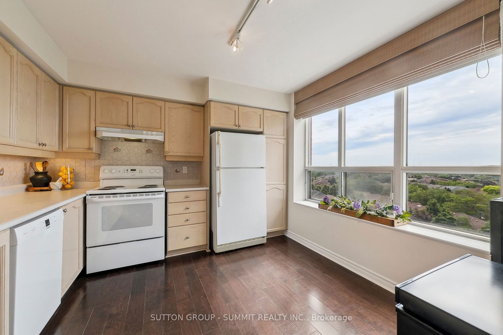 4640 Kimbermount Ave, unit 708 for sale - image #12