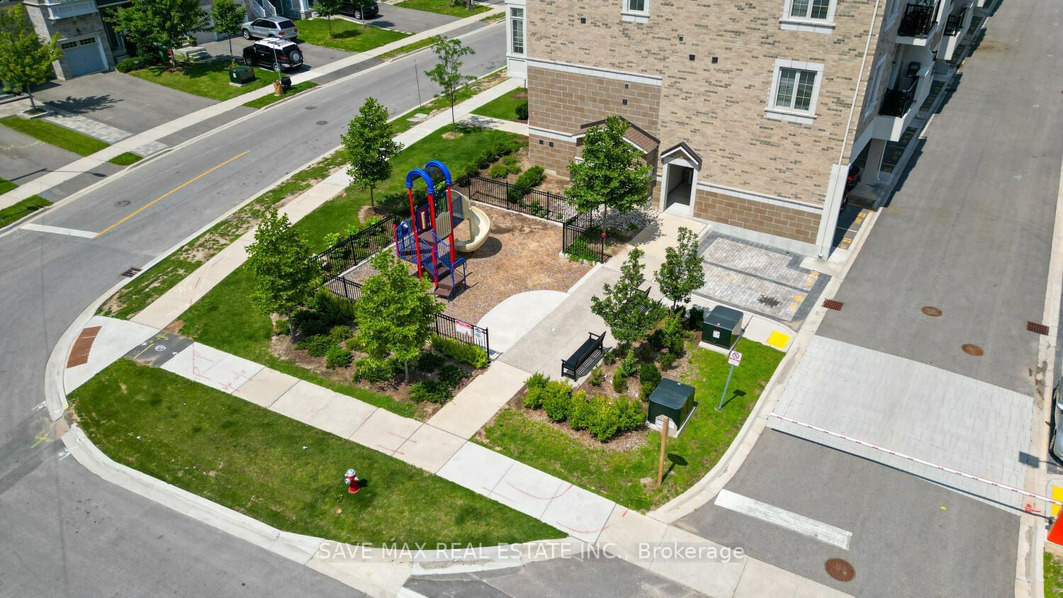 Summit City Centre Townhomes, Mississauga, Toronto