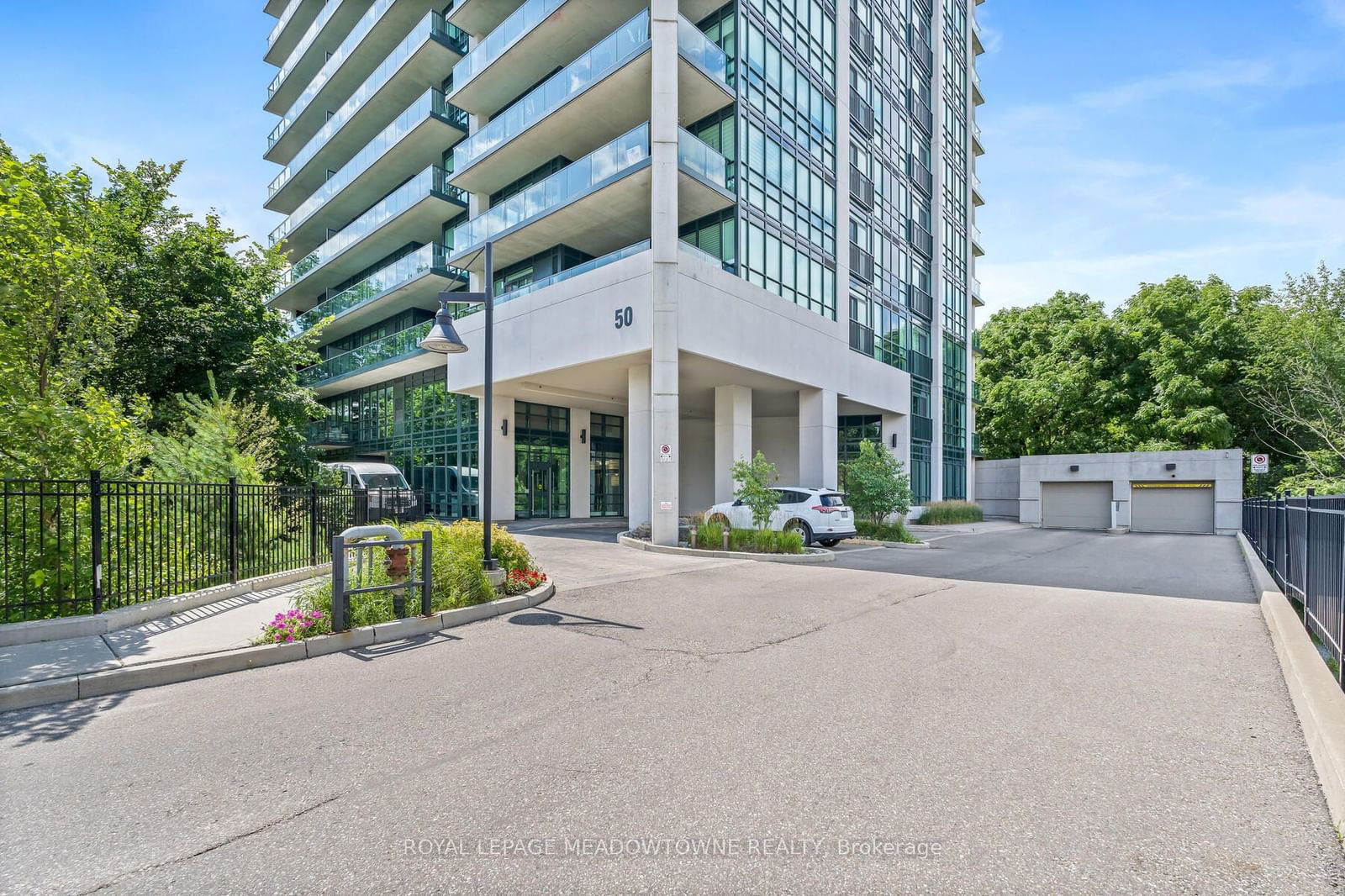 50 Hall Rd, unit 304 for sale