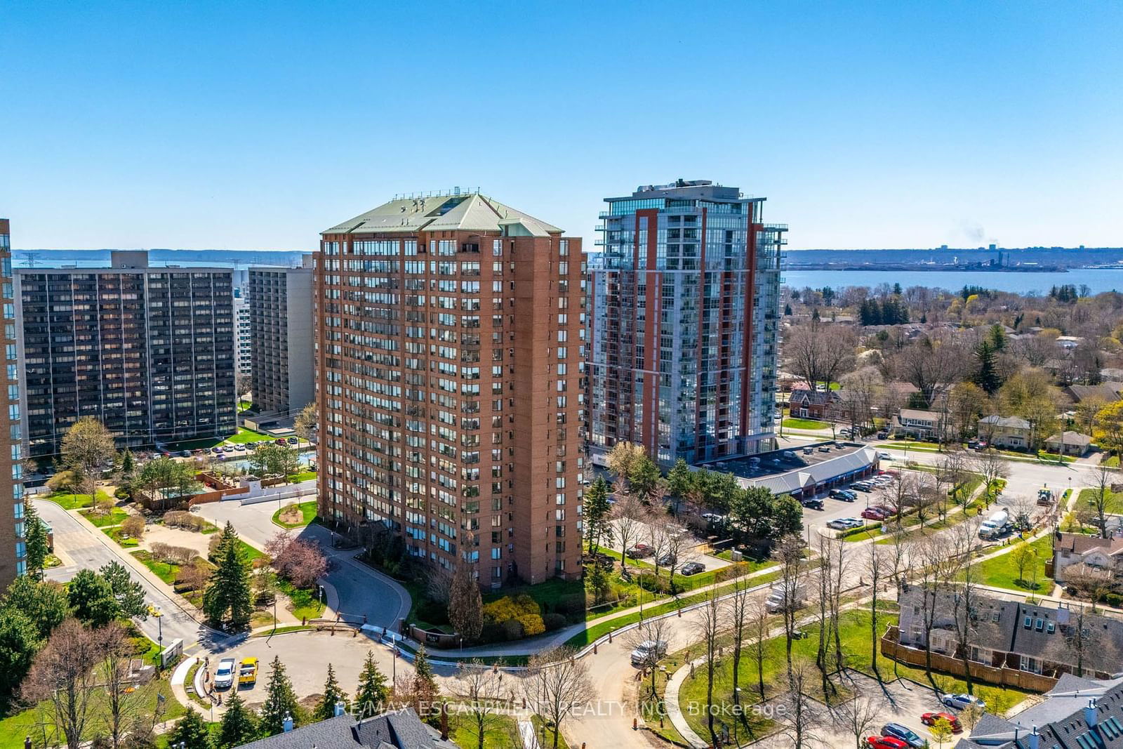 1270 Maple Crossing Blvd, unit 1403 for sale - image #1