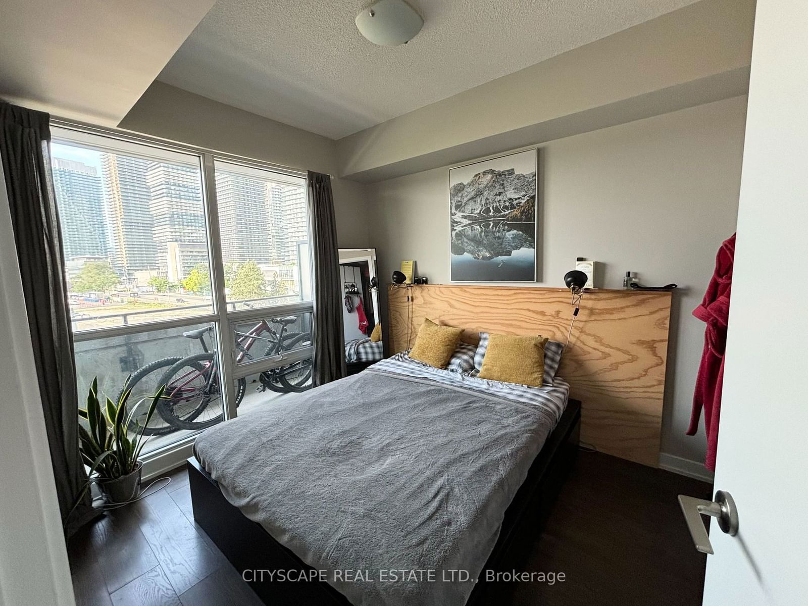 2200 Lakeshore Blvd W, unit 715 for rent - image #4