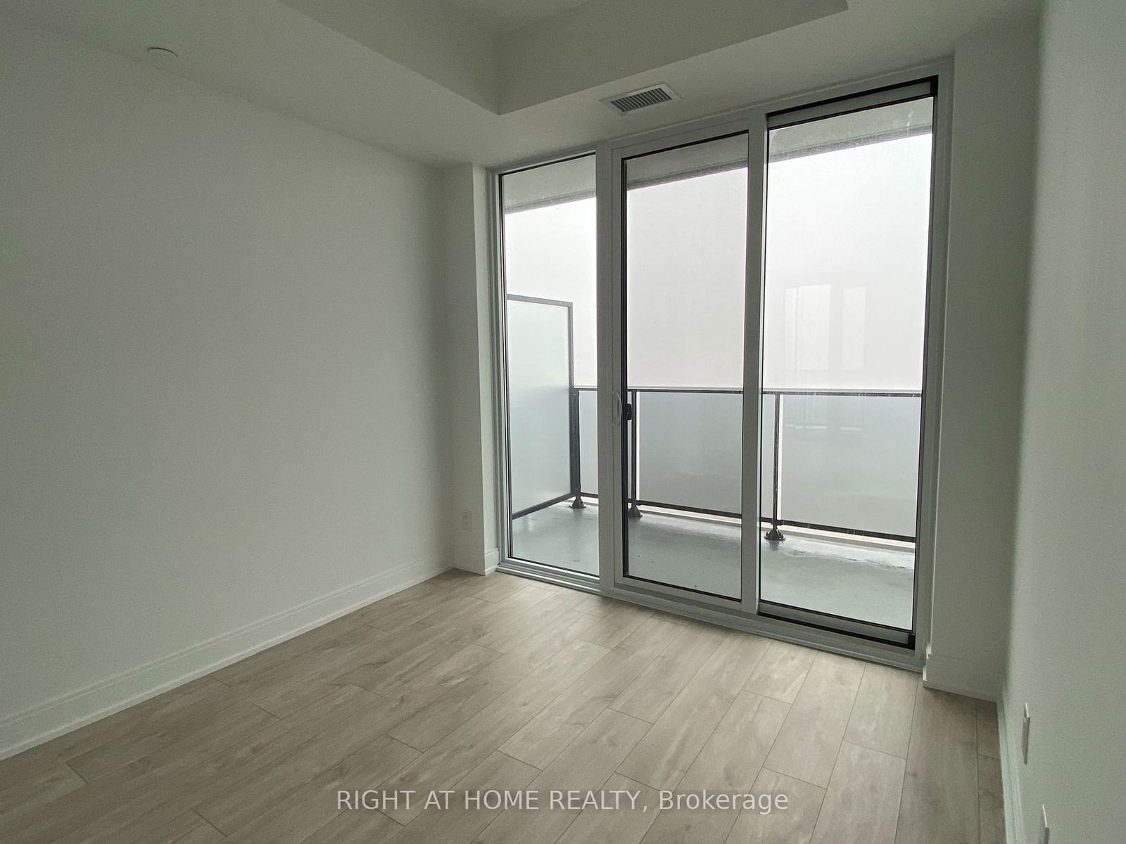 70 ANNIE CRAIG Dr, unit 1801 for rent - image #7