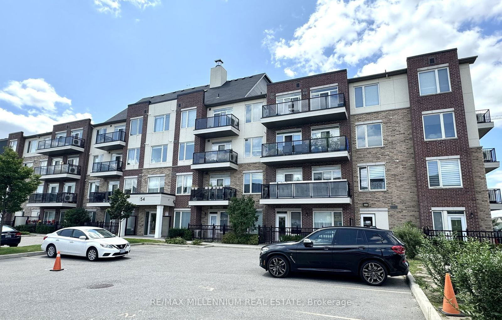 54 Sky Harbour Dr, unit 310 for sale - image #2