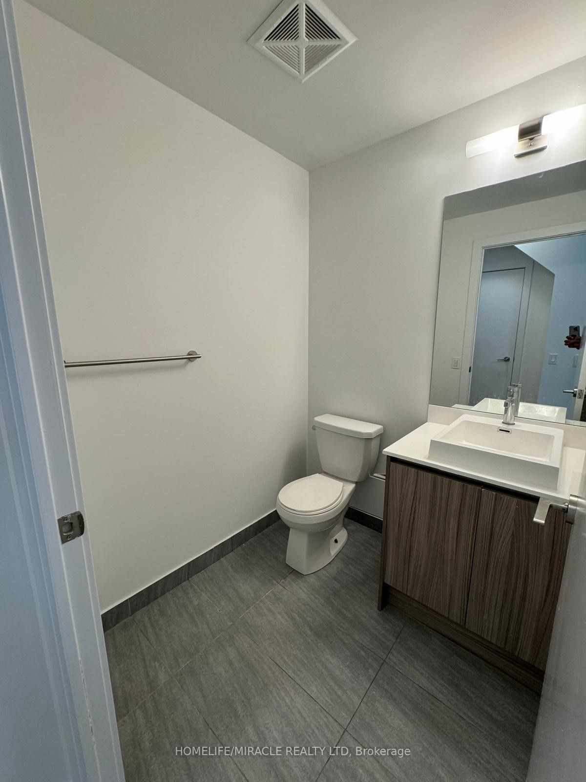 251 Manitoba St, unit 112 for sale - image #18