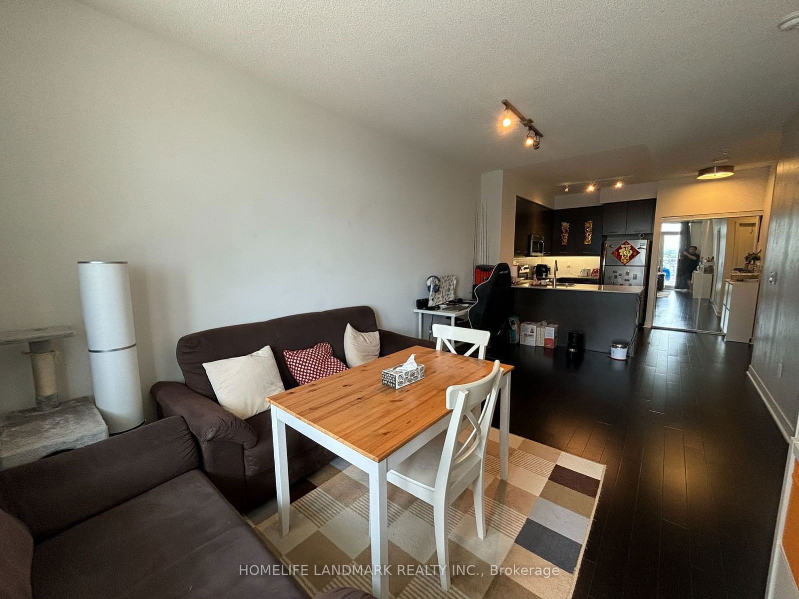 360 Square One Dr, unit 1306 for rent - image #4