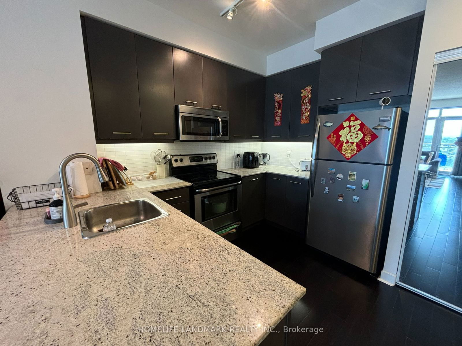 360 Square One Dr, unit 1306 for rent - image #6