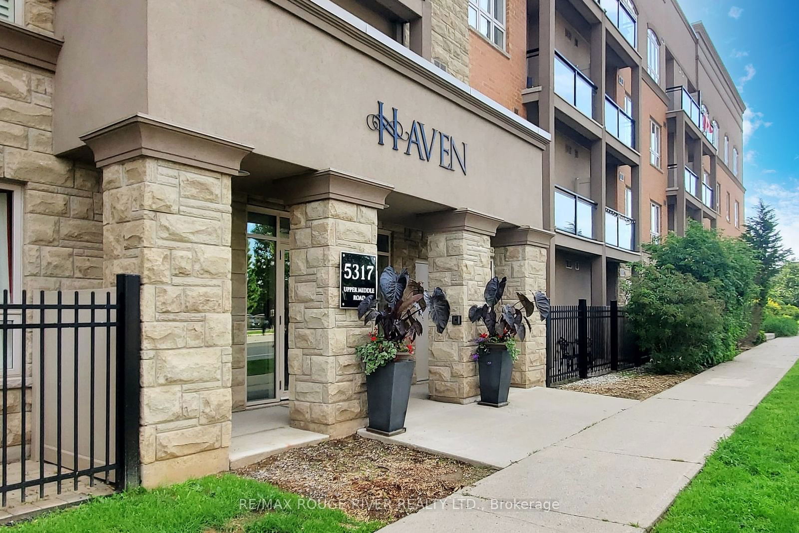 Haven Condominium, Burlington, Toronto