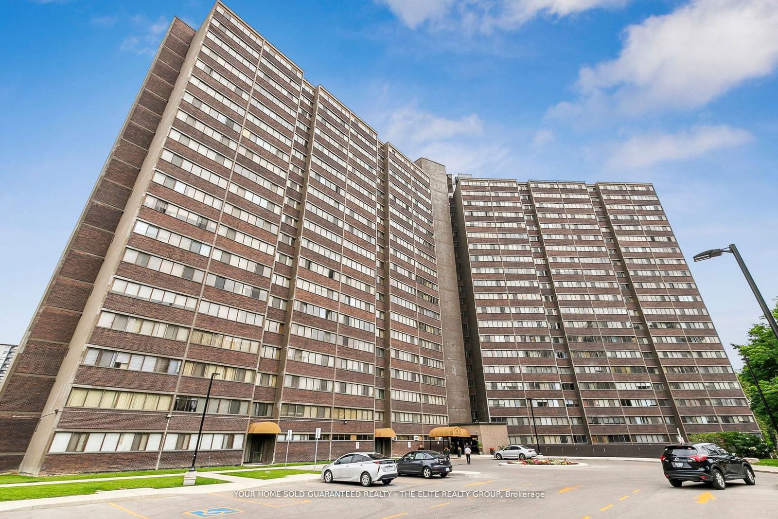 11 Wincott Dr, unit 1115 for sale - image #2