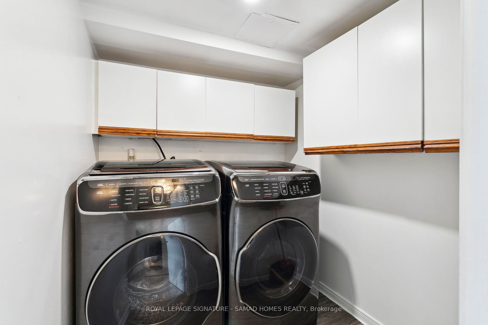 25 Fairview Rd W, unit LPH8 for sale - image #22