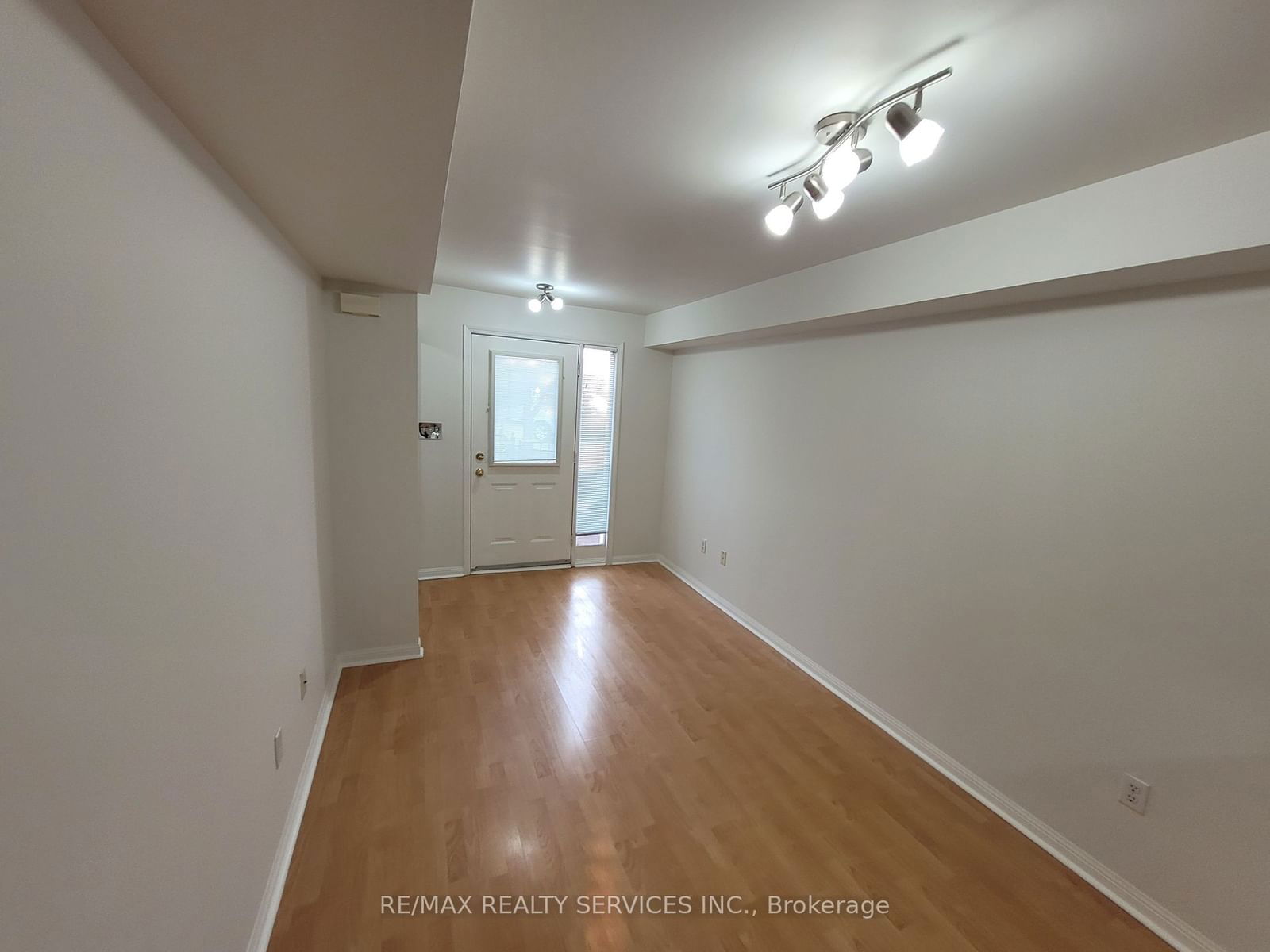 4620 Guildwood Way, unit 4 for rent