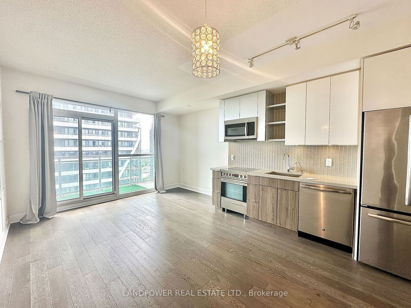 33 Shore Breeze Dr, unit 2802 for rent - image #1