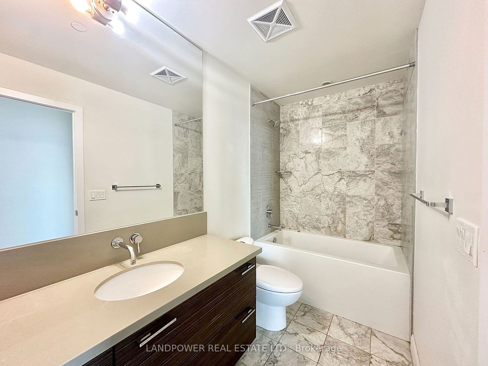 33 Shore Breeze Dr, unit 2802 for rent - image #7