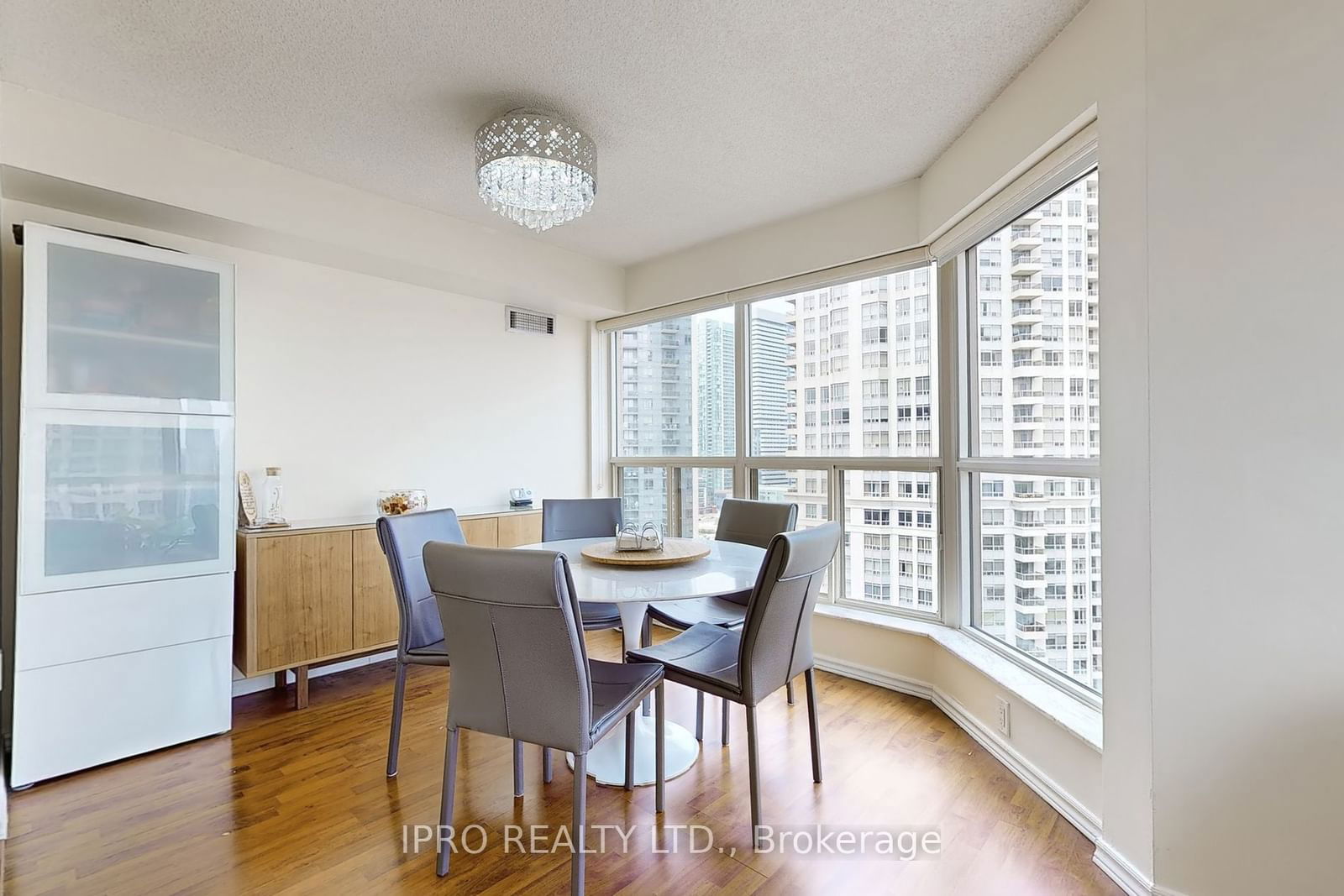 325 Webb Dr, unit 1909 for sale - image #11