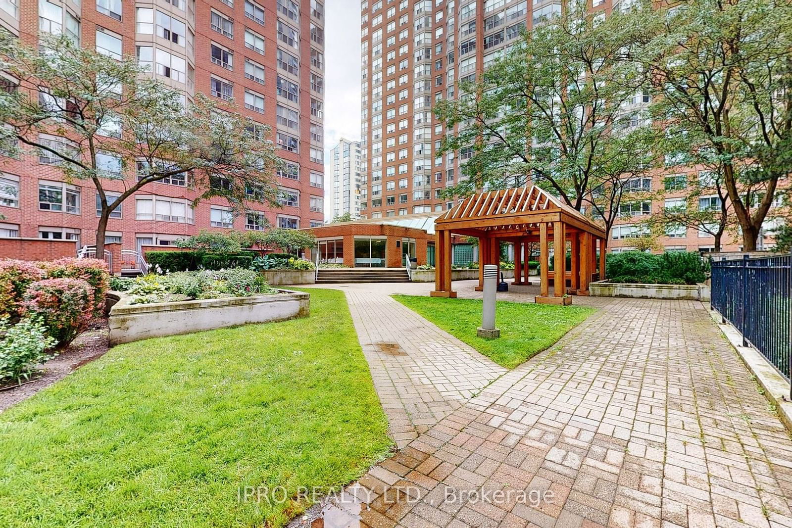 325 Webb Dr, unit 1909 for sale - image #25