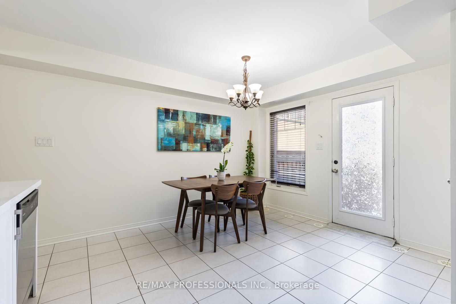 3070 Thomas St, unit 5 for sale