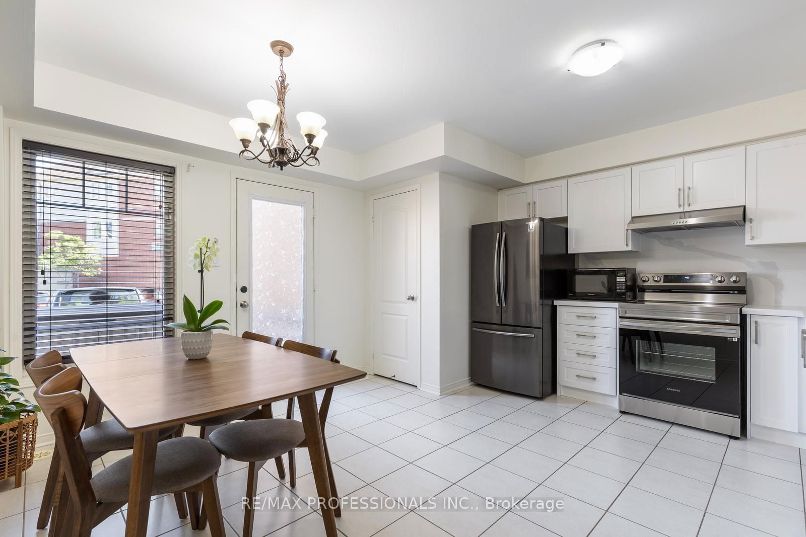 3070 Thomas St, unit 5 for sale - image #6