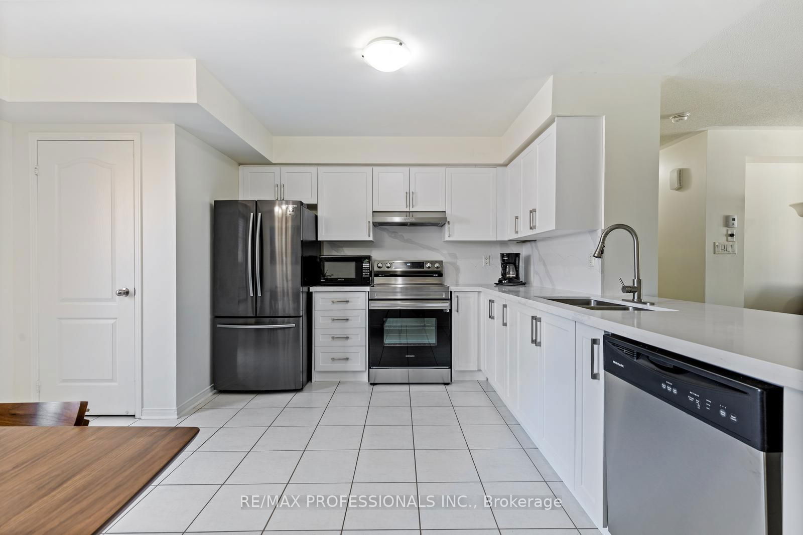 3070 Thomas St, unit 5 for sale - image #7