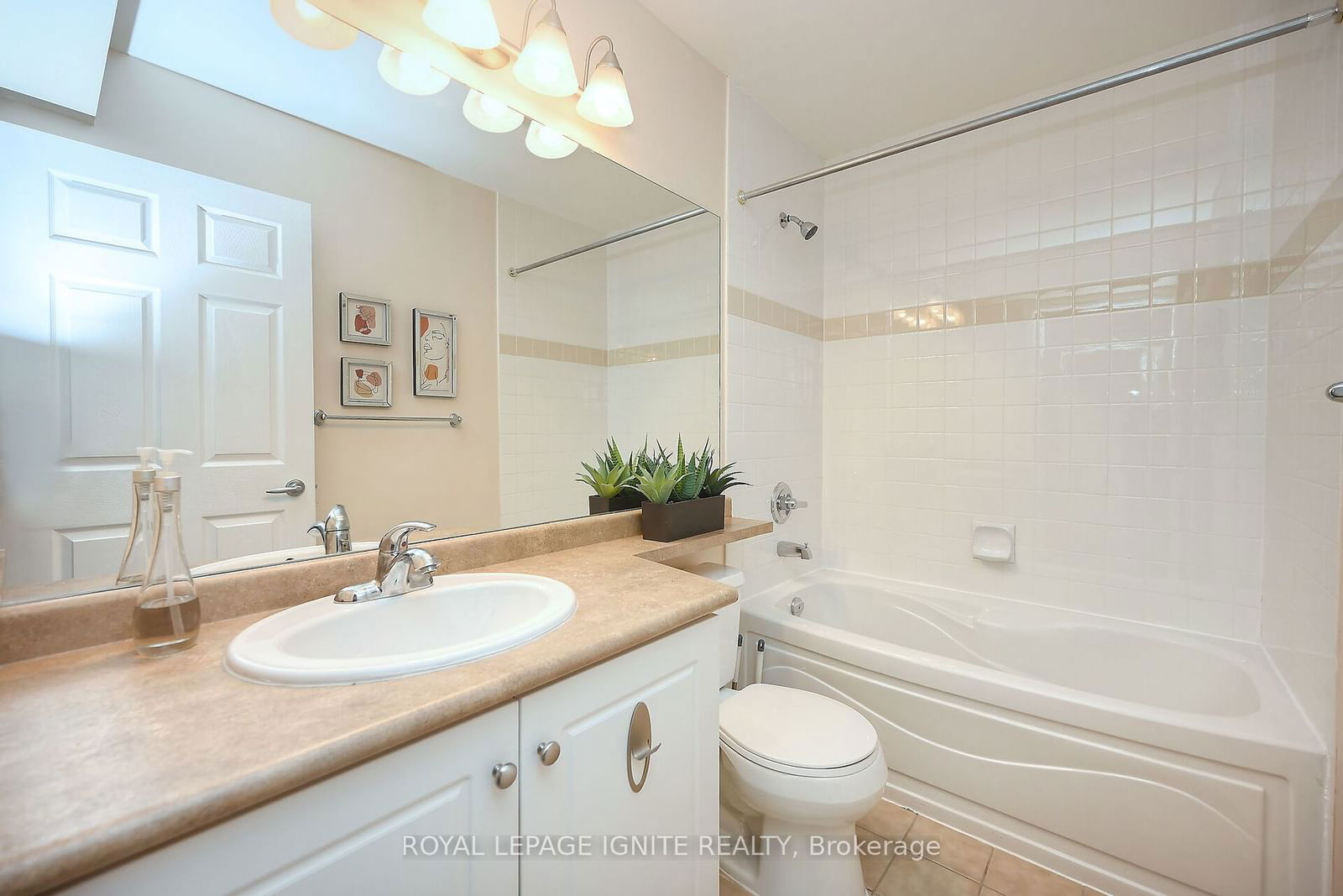 3504 Hurontario St, unit 1207 for sale - image #27