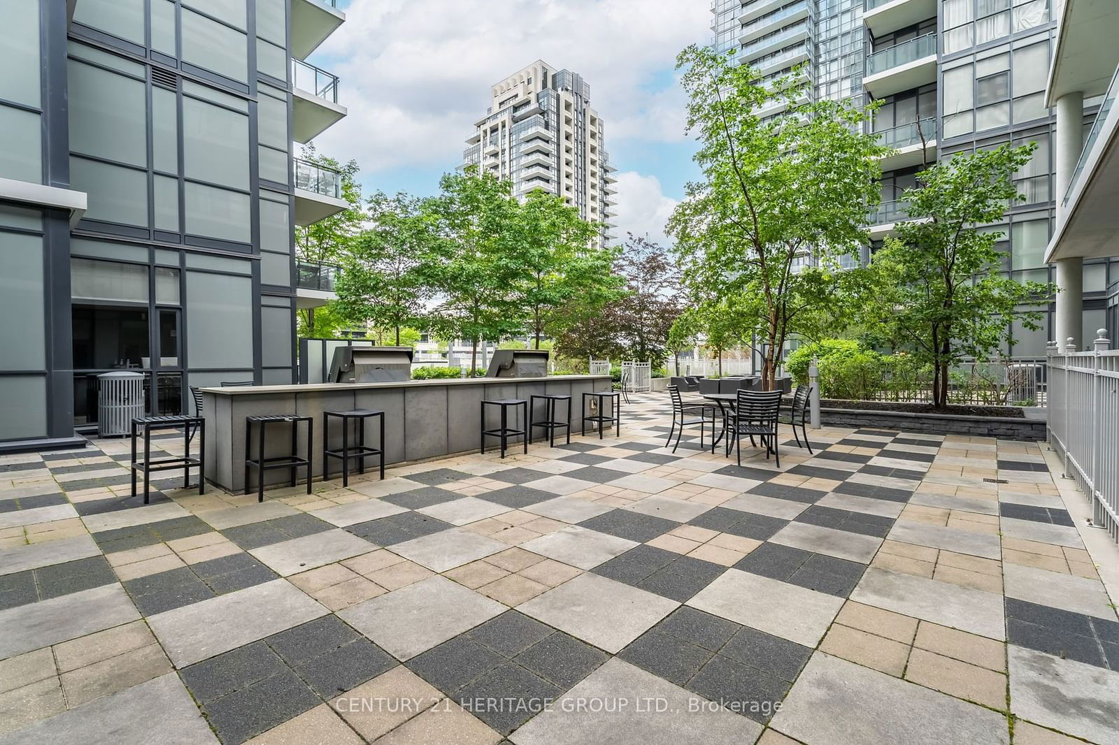 4070 Confederation Pkwy, unit LPH10 for sale - image #25