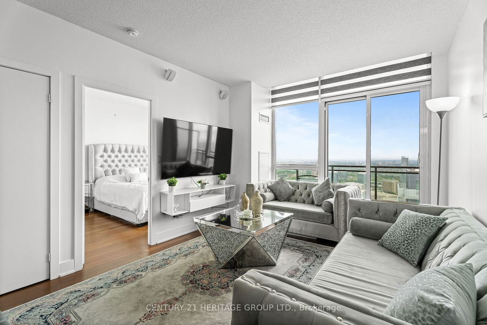 4070 Confederation Pkwy, unit LPH10 for sale - image #3