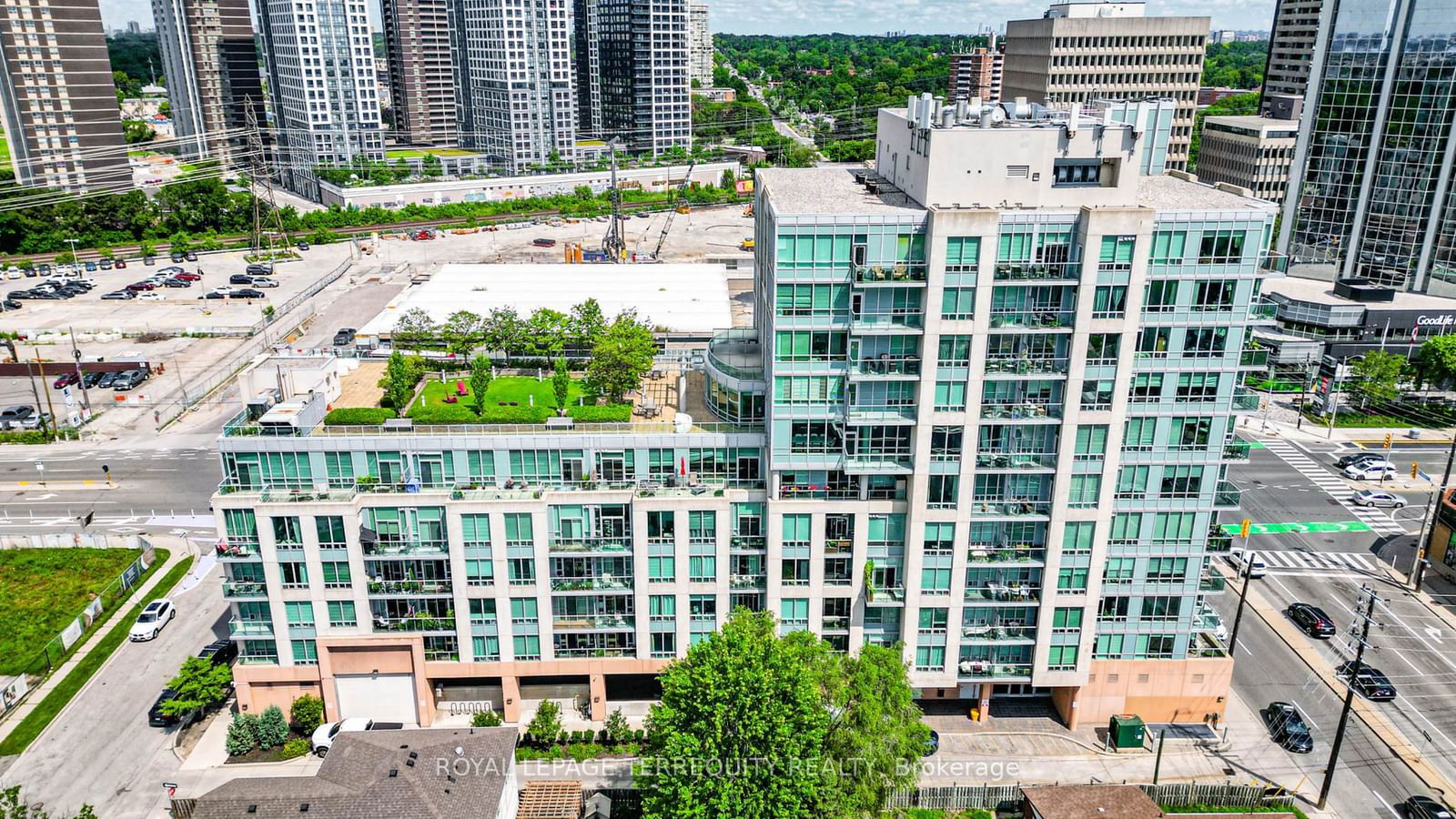 3391 Bloor St W, unit 312 for sale - image #1