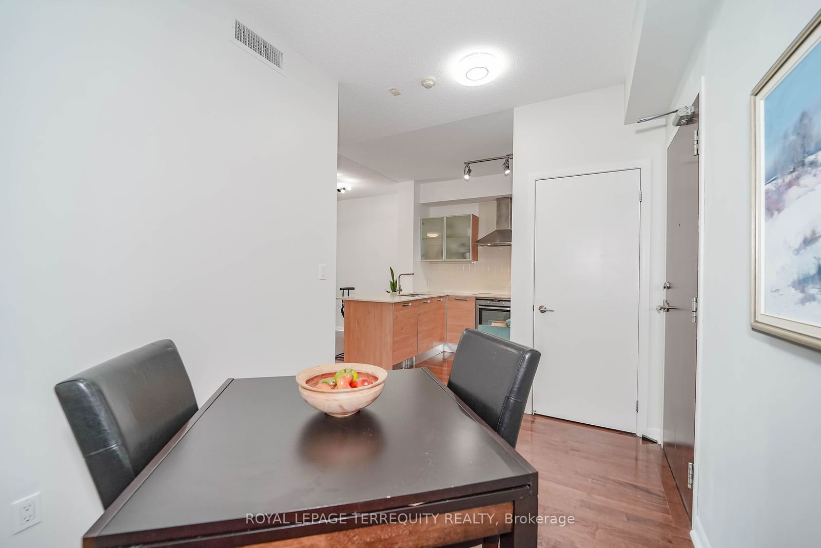 3391 Bloor St W, unit 312 for sale - image #10