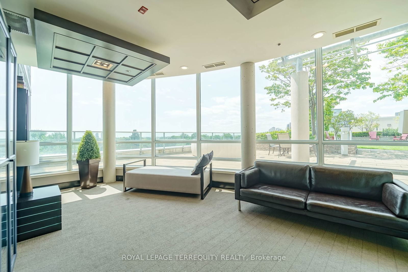 3391 Bloor St W, unit 312 for sale - image #27