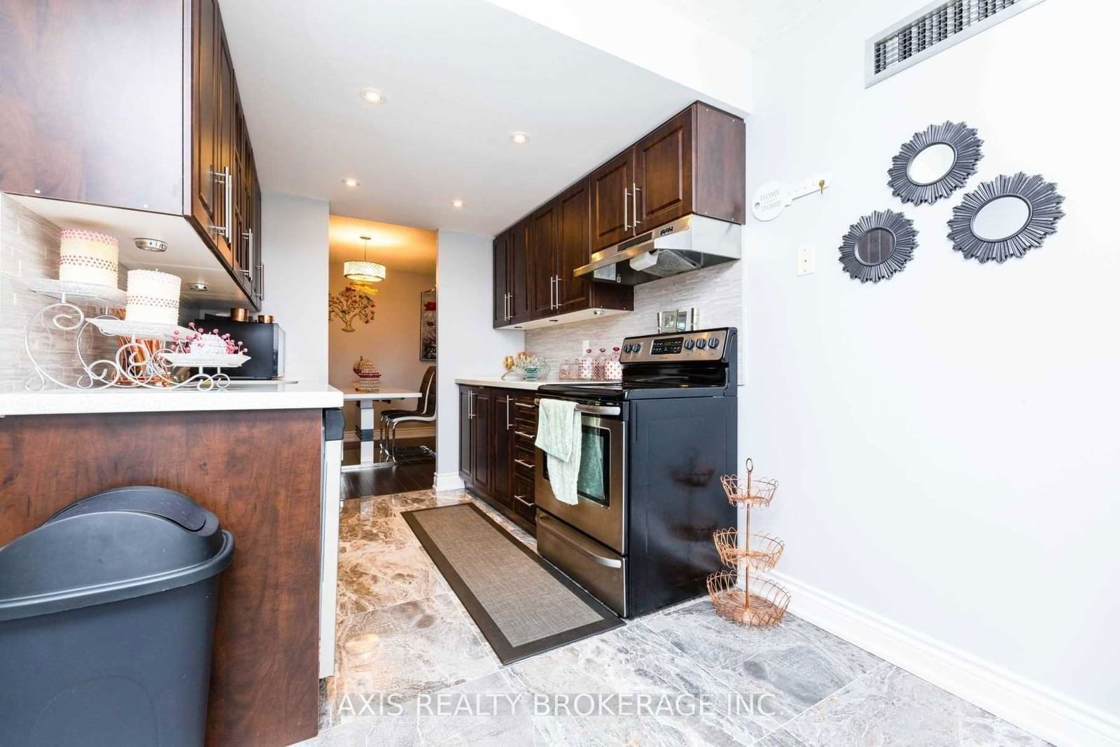 10 Malta Ave, unit 1602 for sale - image #22